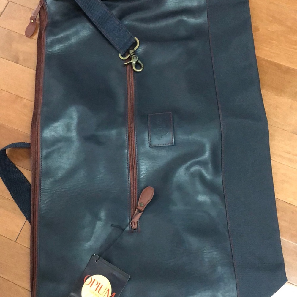 🆕 YSL Opium Duffle Weekender - Picture 6 of 9